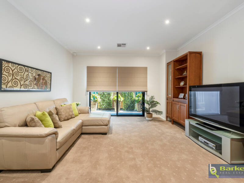 33 Rosella Circuit, HEWETT, SA 5118 AUS