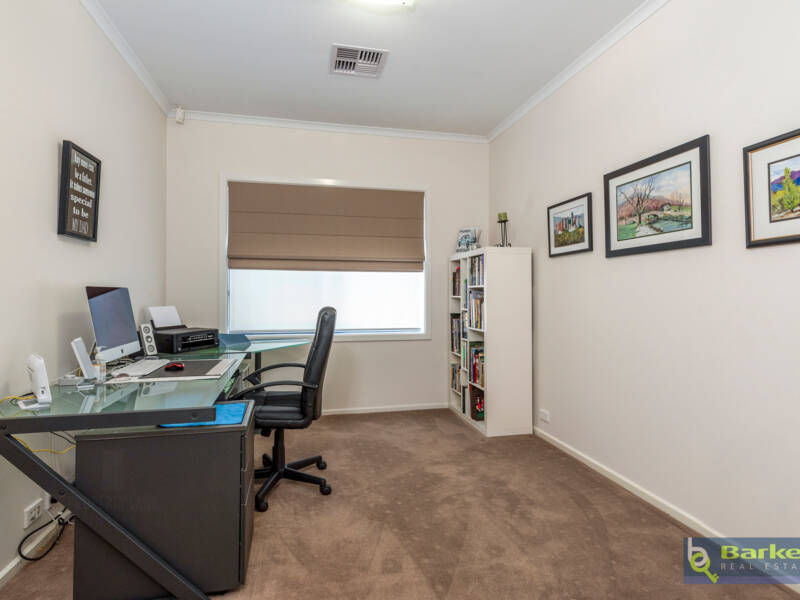 33 Rosella Circuit, HEWETT, SA 5118 AUS