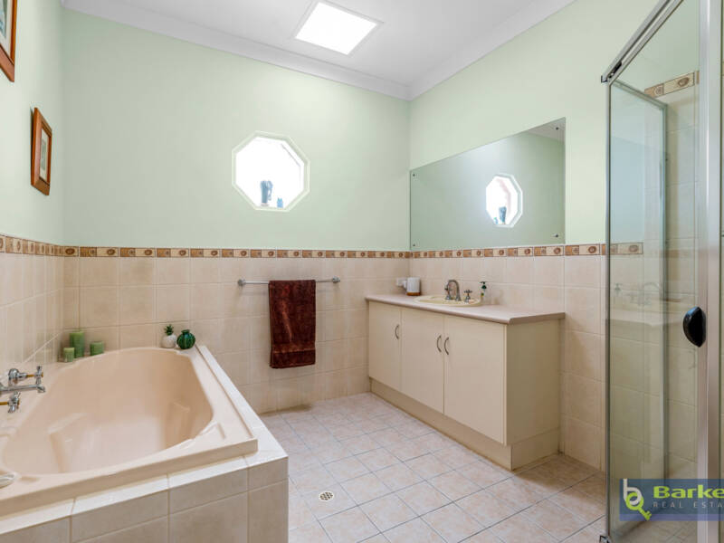 114 Fiddlewood Drive, FREELING, SA 5372 AUS