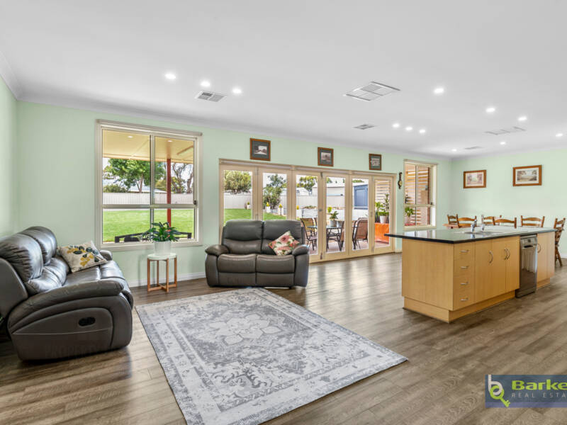 114 Fiddlewood Drive, FREELING, SA 5372 AUS