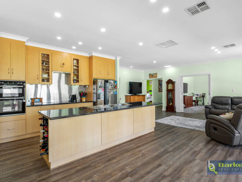 114 Fiddlewood Drive, FREELING, SA 5372 AUS