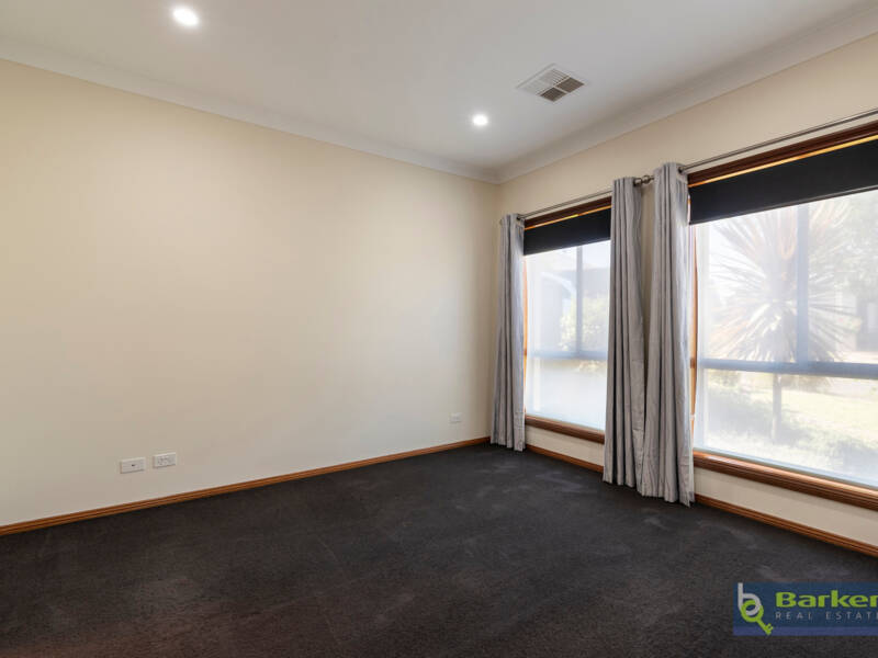 24 Campbell Circuit, GAWLER EAST, SA 5118 AUS