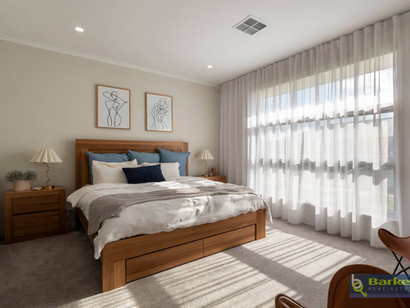 15 Alex Street, ANGLE VALE, SA 5117 AUS