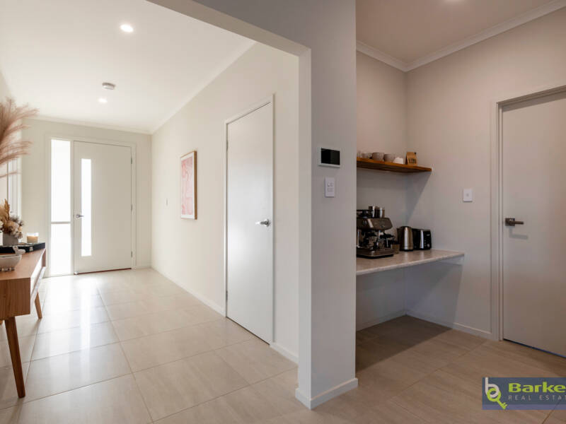 15 Alex Street, ANGLE VALE, SA 5117 AUS