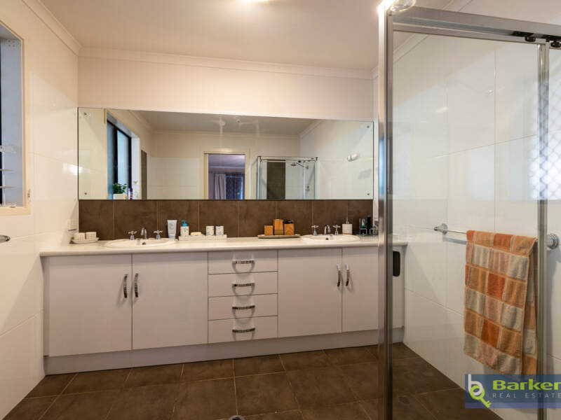 5 Shrike Place, HEWETT, SA 5118 AUS