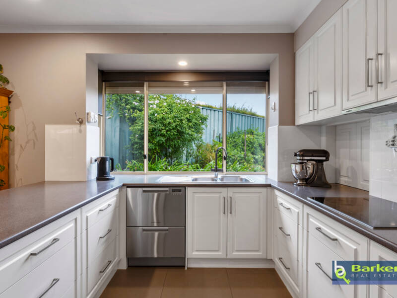 6 Charles Fry Court, WILLIAMSTOWN, SA 5351 AUS