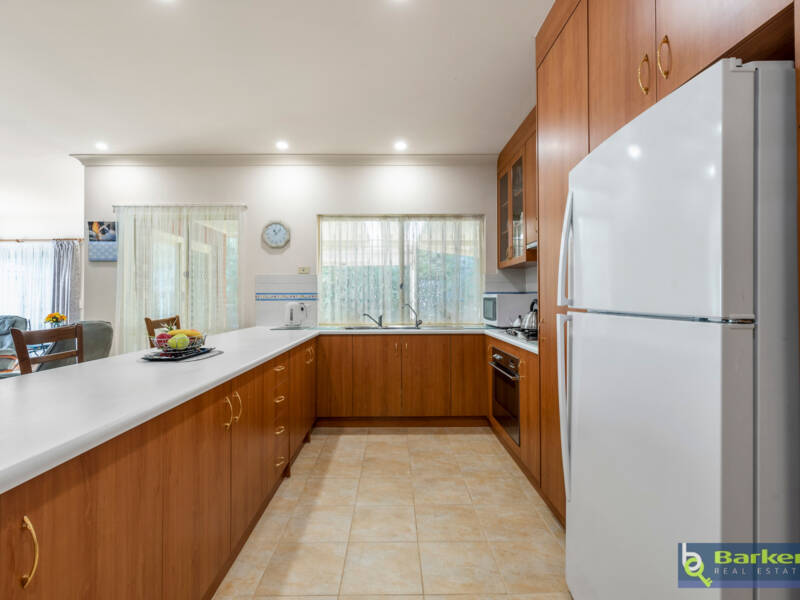 77 Kingfisher Drive, HEWETT, SA 5118 AUS