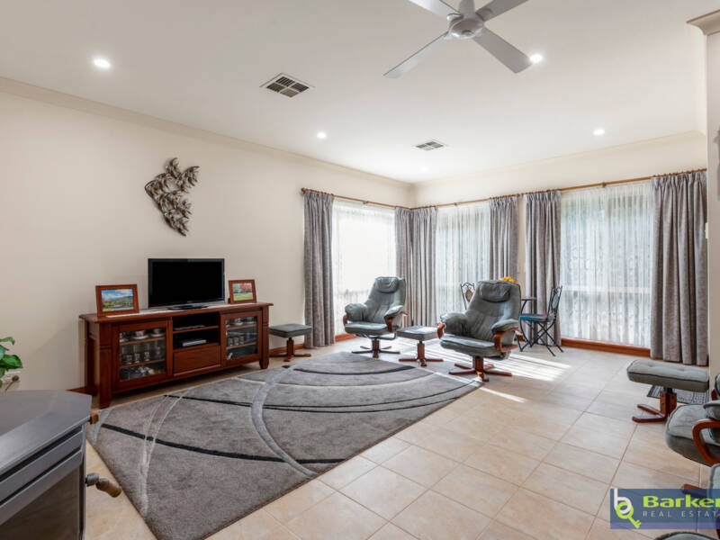 77 Kingfisher Drive, HEWETT, SA 5118 AUS