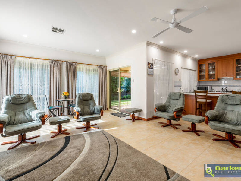 77 Kingfisher Drive, HEWETT, SA 5118 AUS