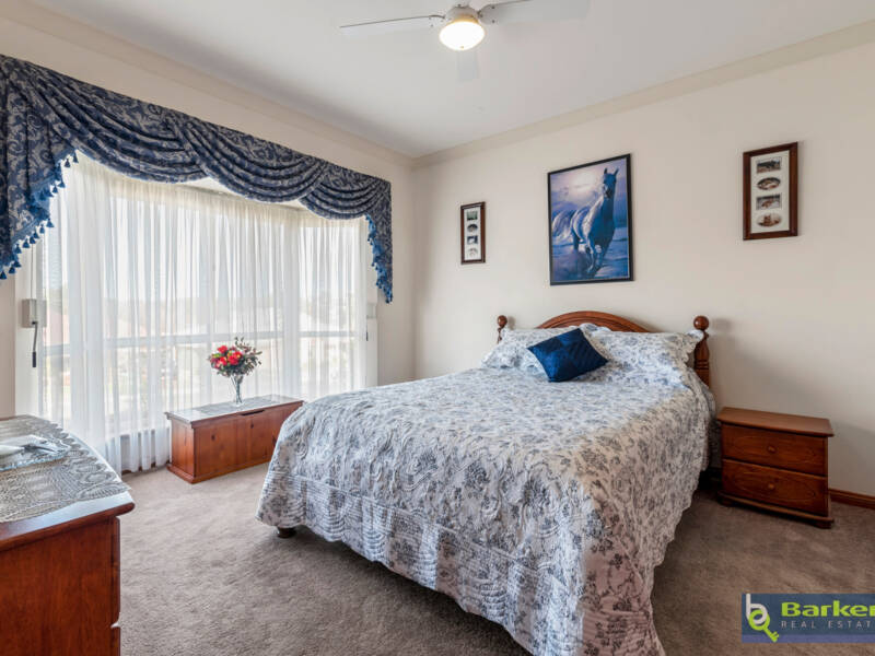 77 Kingfisher Drive, HEWETT, SA 5118 AUS