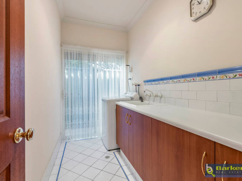 77 Kingfisher Drive, HEWETT, SA 5118 AUS