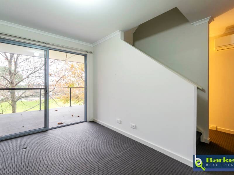 5/16 Swinden Crescent, BLAKEVIEW, SA 5114 AUS