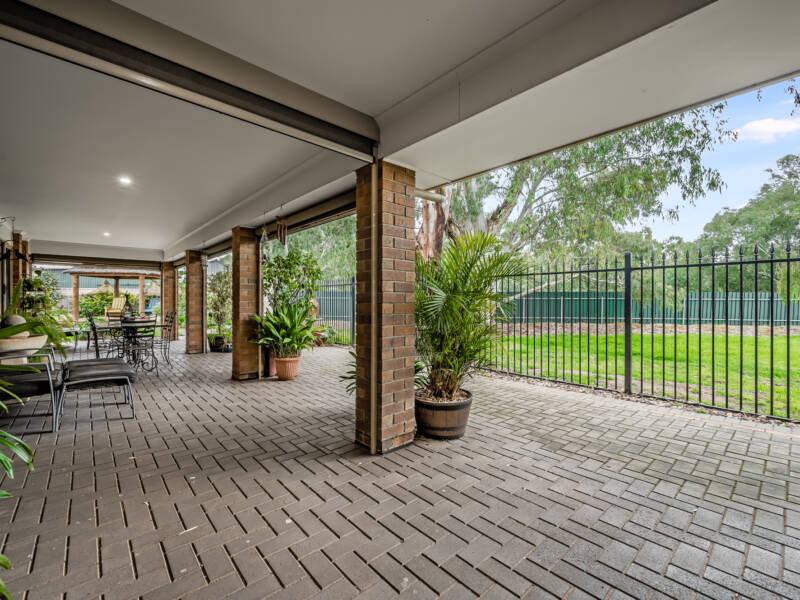 27 Para Para Close, GAWLER WEST, SA 5118 AUS