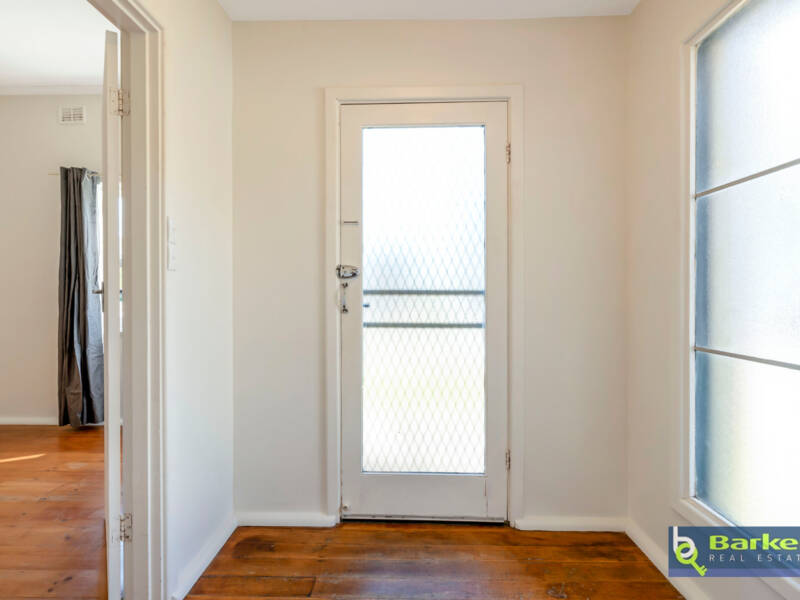 2 First Avenue, TANUNDA, SA 5352 AUS