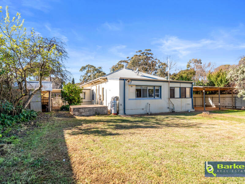 2 First Avenue, TANUNDA, SA 5352 AUS