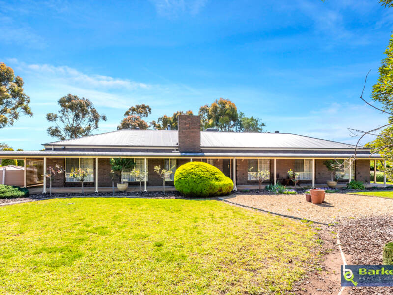 875 Sturt Highway, SHEA-OAK LOG, SA 5371 AUS