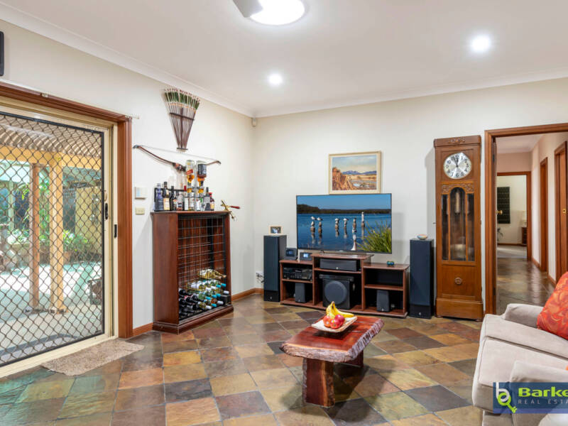 875 Sturt Highway, SHEA-OAK LOG, SA 5371 AUS