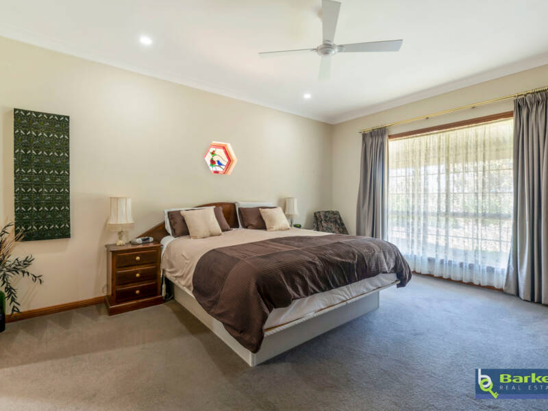 875 Sturt Highway, SHEA-OAK LOG, SA 5371 AUS