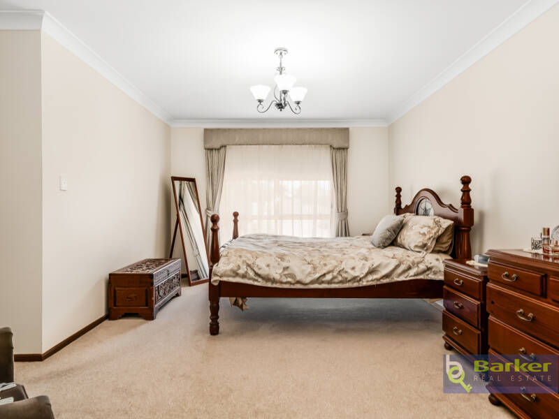 18 Kingfisher Drive, HEWETT, SA 5118 AUS