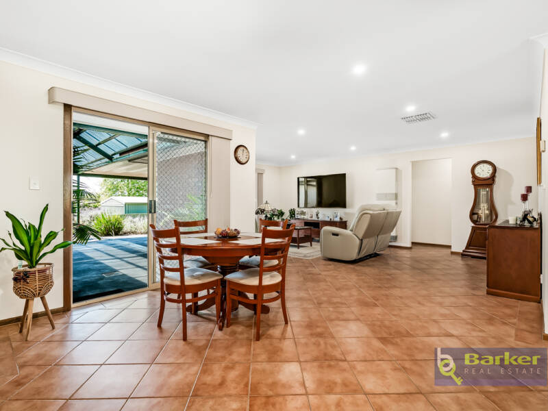 18 Kingfisher Drive, HEWETT, SA 5118 AUS