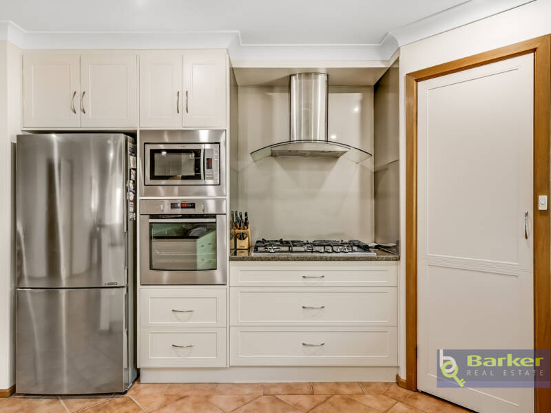 18 Kingfisher Drive, HEWETT, SA 5118 AUS