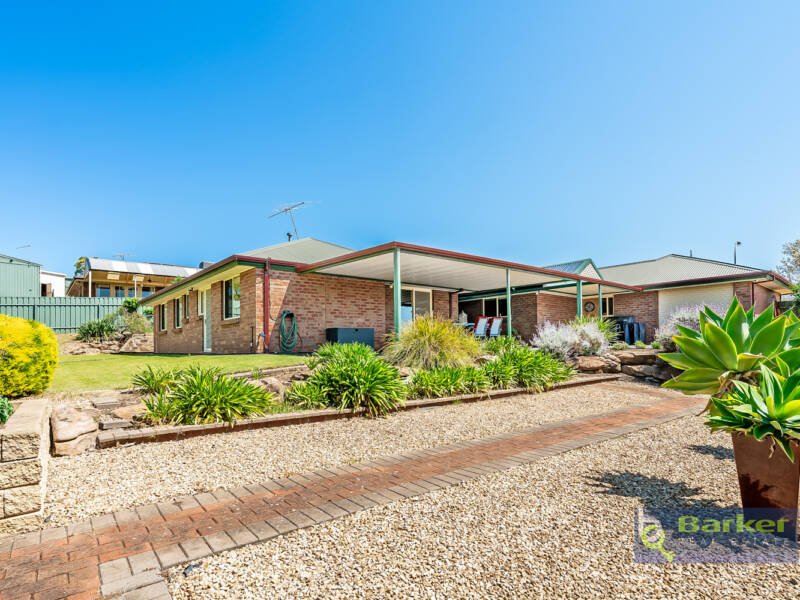 18 Kingfisher Drive, HEWETT, SA 5118 AUS
