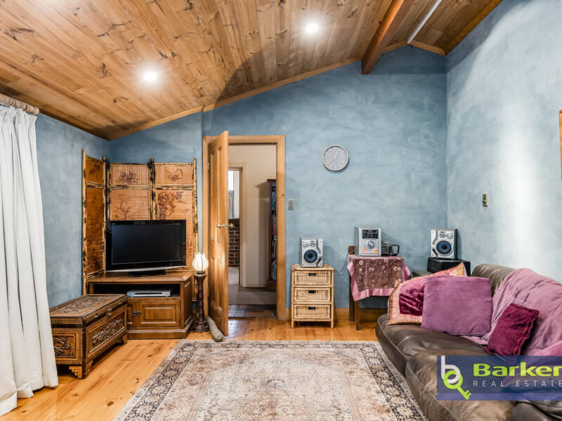 1 Allumba Drive, IRONBANK, SA 5153 AUS