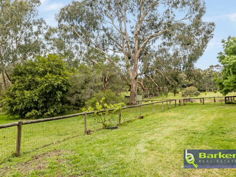 1 Allumba Drive, IRONBANK, SA 5153 AUS