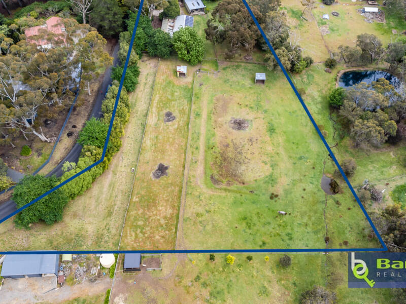 1 Allumba Drive, IRONBANK, SA 5153 AUS
