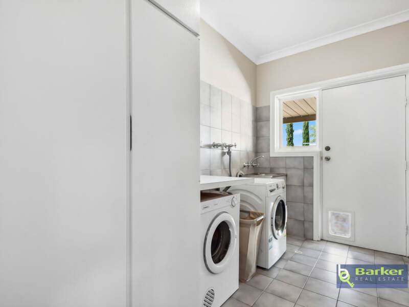 18 Bassett Crescent, GAWLER EAST, SA 5118 AUS
