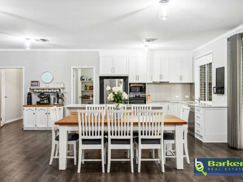 2 Teakle Court, ANGLE VALE, SA 5117 AUS