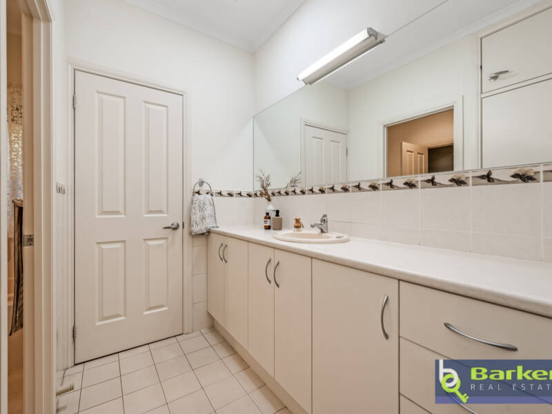 16 Gemini Drive, MUNNO PARA WEST, SA 5115 AUS