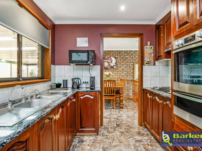 4 Baldina Crescent, CRAIGMORE, SA 5114 AUS