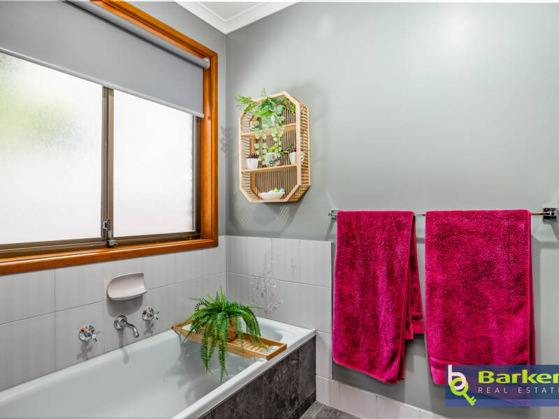 4 Baldina Crescent, CRAIGMORE, SA 5114 AUS