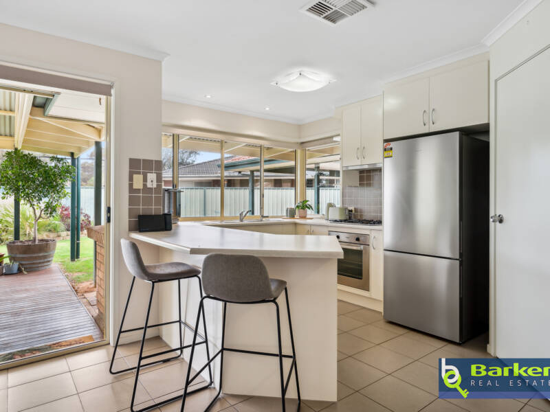 17 Lumsden Court, EVANSTON PARK, SA 5116 AUS