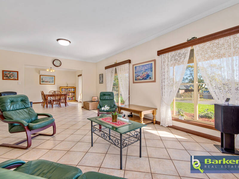6 Lally Drive, GAWLER EAST, SA 5118