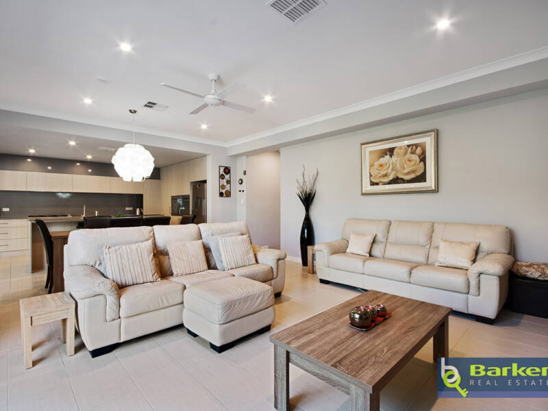 33 Easton Drive, GAWLER EAST, SA 5118