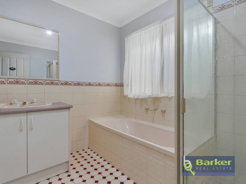 27 Castle Court, BLAKEVIEW, SA 5114 AUS