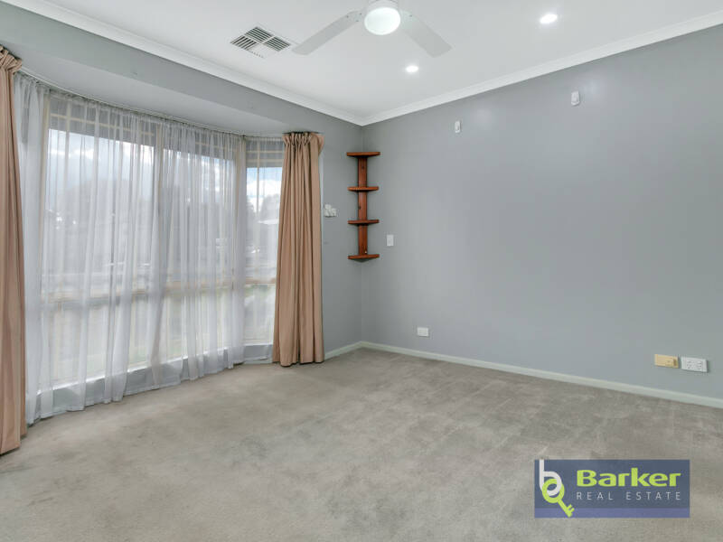 27 Castle Court, BLAKEVIEW, SA 5114 AUS