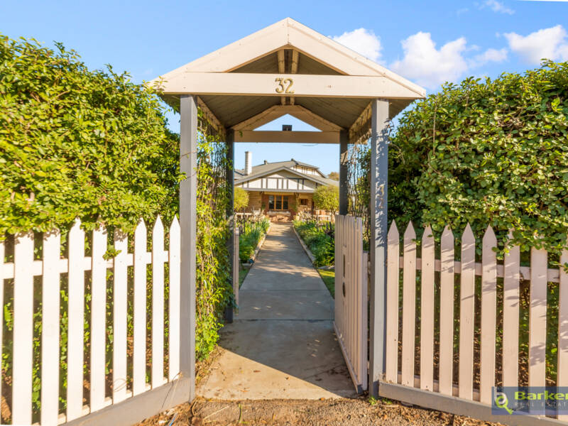 32 Redbanks Road, WILLASTON, SA 5118 AUS