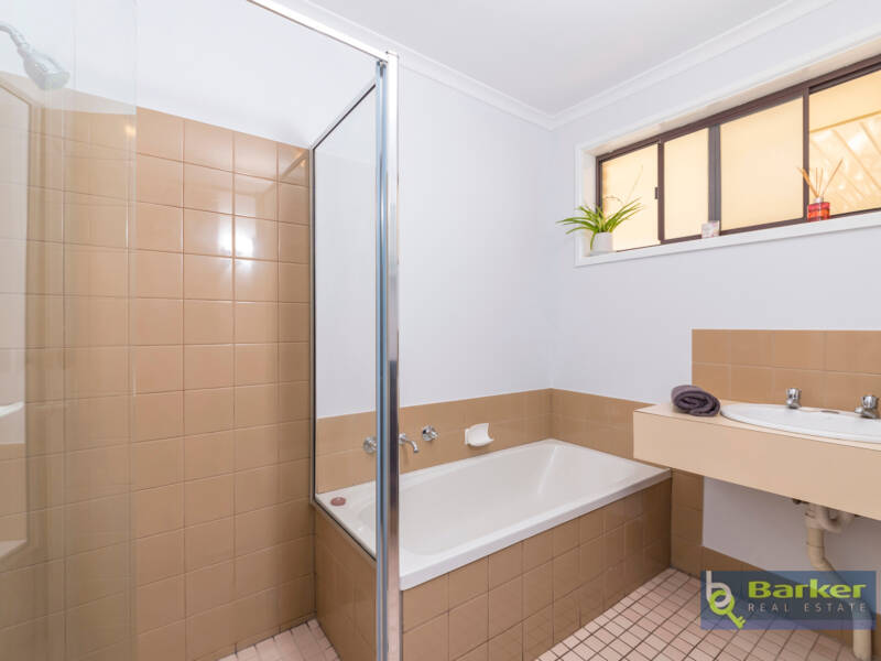 26 Bassett Crescent, GAWLER EAST, SA 5118 AUS