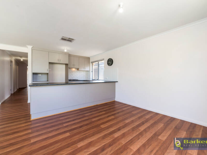 50 Edward John Parade, EYRE, SA 5121 AUS